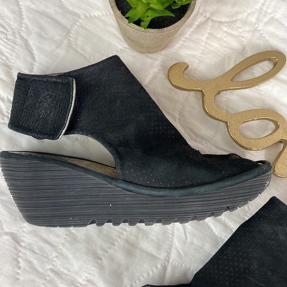Fly London Yala Perf Suede Open Toe Wedge Sandals - Picture 2 of 10